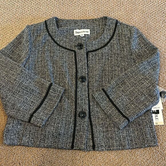 Danny & Nicole Women’s Washable Short Blazer - Picture 1 of 7
